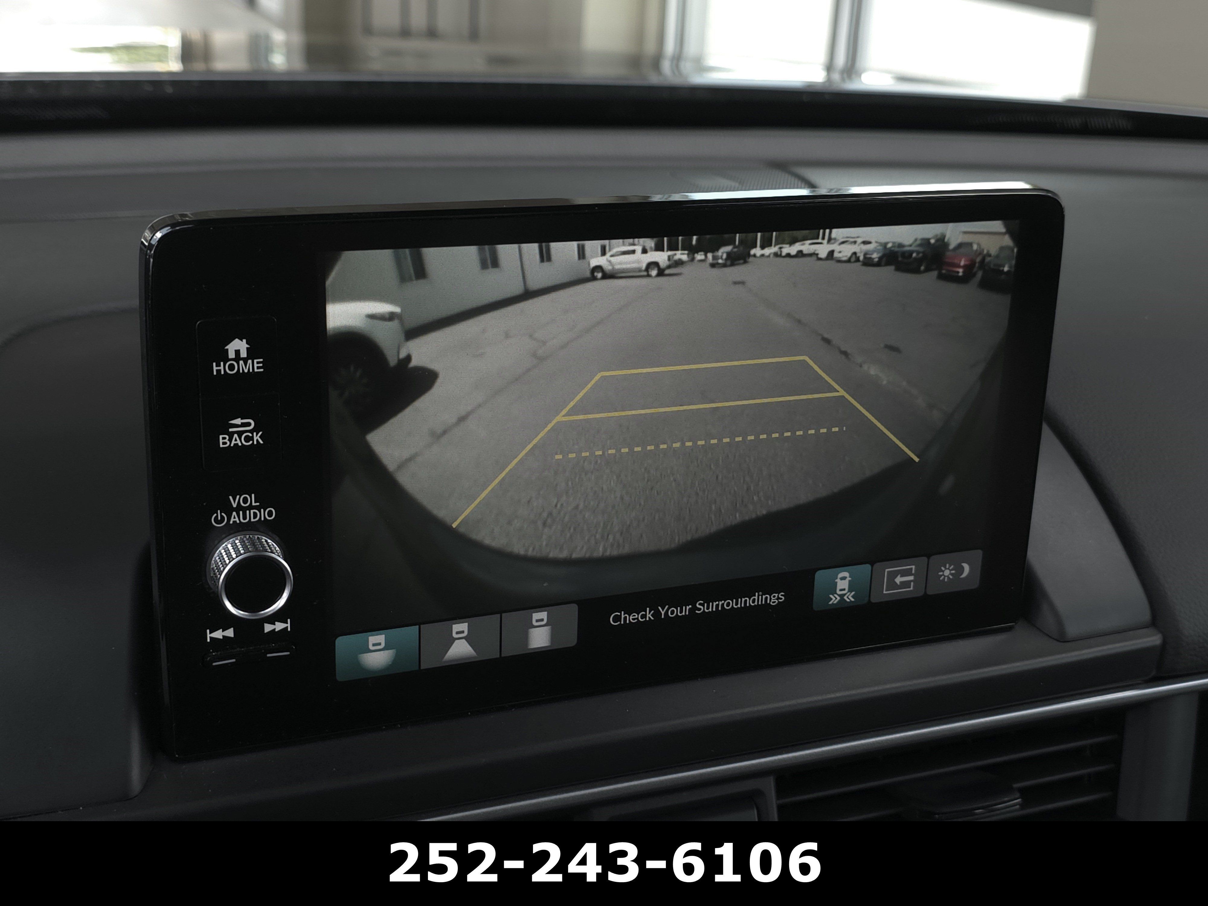 Used 2025 Honda Pilot Touring image 19