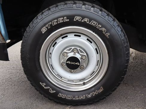 Used 1989 Chevrolet Silverado 2500 4x4 Regular Cab image 34