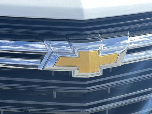 Used 2023 Chevrolet Equinox LT image 30