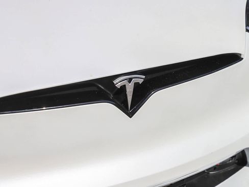 Used 2024 Tesla Model X AWD/4WD image 6