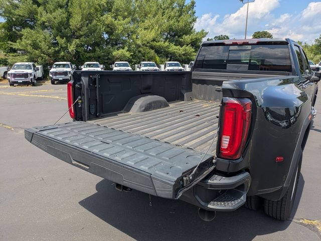 Used 2020 GMC Sierra 3500 Denali w/ Denali Ultimate Package AWD/4WD image 33