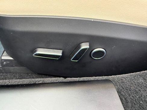 Used 2023 Tesla Model S Plaid image 12