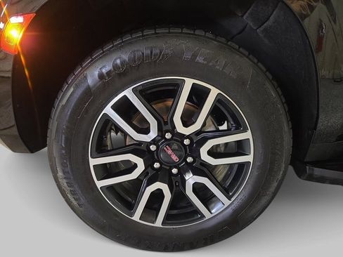 Used 2021 GMC Yukon XL AT4 w/ Technology Package image 34