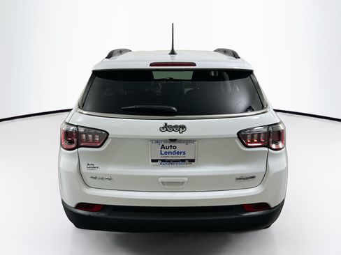 Used 2022 Jeep Compass Latitude AWD/4WD image 6