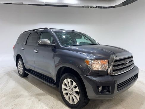 Used 2014 Toyota Sequoia Platinum image 3