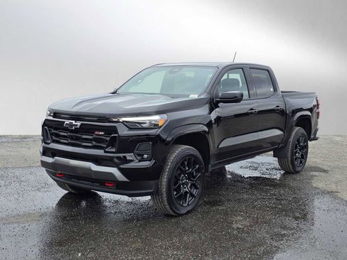 Certified 2024 Chevrolet Colorado Z71 w/ LPO, Dark Essentials Package AWD/4WD image 7