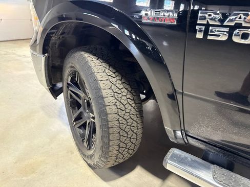 Used 2014 RAM 1500 Laramie AWD/4WD image 3