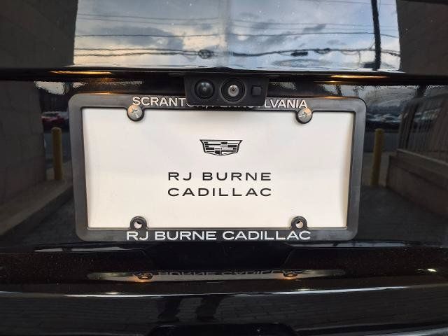 Used 2017 Cadillac Escalade Luxury AWD/4WD image 10