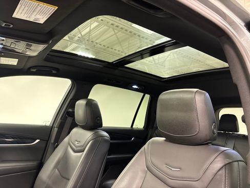 Used 2023 Cadillac XT6 Premium Luxury w/ Technology Package image 41