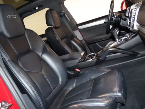 Used 2016 Porsche Cayenne GTS AWD/4WD image 61
