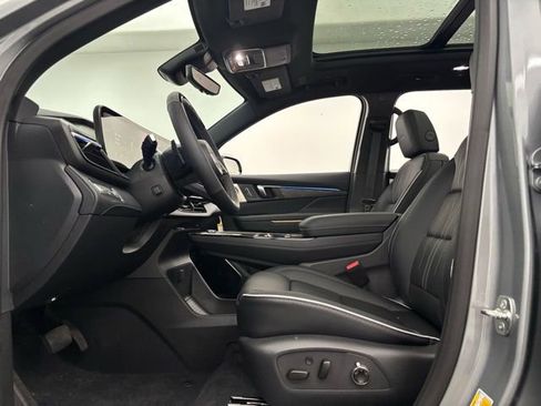 New 2026 Buick Enclave Avenir w/ Super Cruise Package image 21