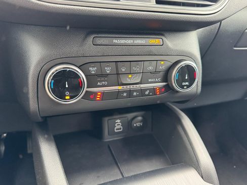 New 2025 Ford Escape Active w/ Cold Weather Package image 13