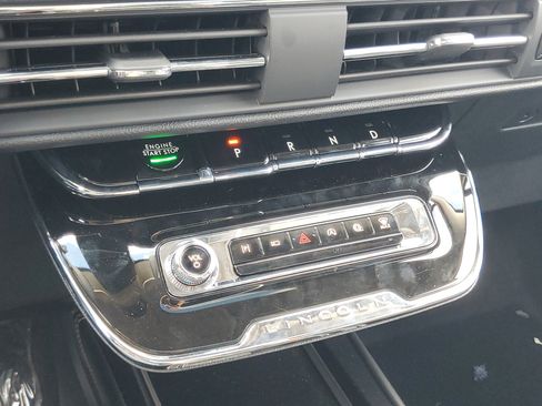 New 2026 Lincoln Corsair Premiere image 22