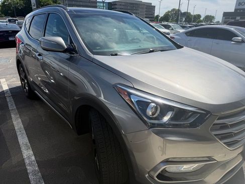 Used 2017 Hyundai Santa Fe Sport w/ 2.0T Ultimate Tech Package 05 AWD/4WD image 3