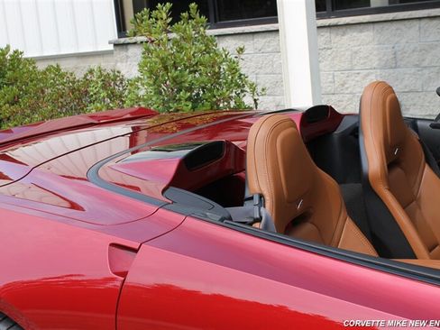 Used 2015 Chevrolet Corvette Stingray Convertible w/ 2LT Preferred Equipment Group RWD image 26