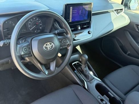 Used 2024 Toyota Corolla LE FWD image 11
