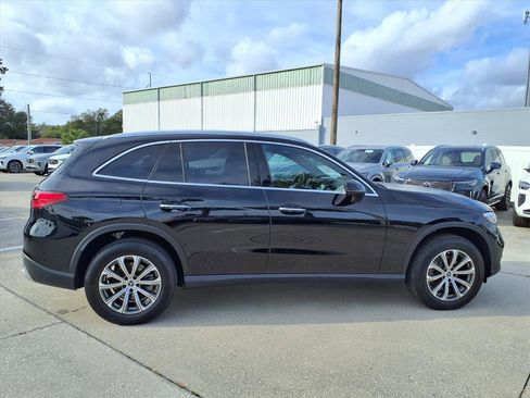 Used 2024 Mercedes-Benz GLC 300 4MATIC image 8