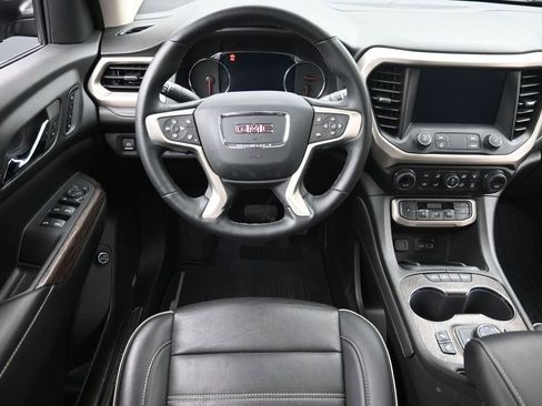 Used 2023 GMC Acadia Denali w/ Denali Ultimate Package AWD/4WD image 14