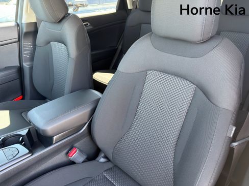 New 2026 Kia Sportage LX FWD image 10