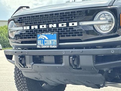 Used 2024 Ford Bronco Wildtrak AWD/4WD image 12