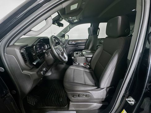 Used 2024 GMC Sierra 1500 Elevation image 13