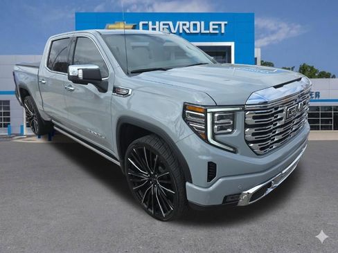 Used 2025 GMC Sierra 1500 Denali w/ Denali Reserve Package image 2