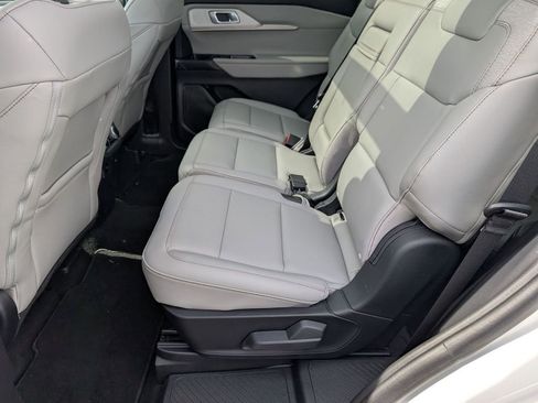 New 2025 Ford Explorer Active w/ Active Comfort Package AWD/4WD image 48