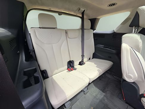 Used 2025 Hyundai Palisade Calligraphy AWD/4WD image 9