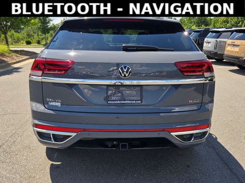Used 2022 Volkswagen Atlas Cross Sport SEL R-Line AWD/4WD image 6