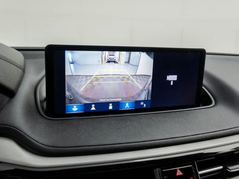 Used 2023 Acura MDX SH-AWD image 32