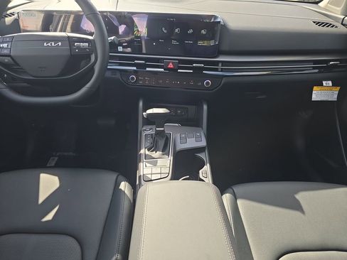 New 2026 Kia Sportage EX FWD image 15