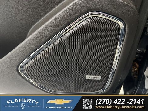 Used 2017 GMC Yukon SLE w/ SLE Value Package AWD/4WD image 23