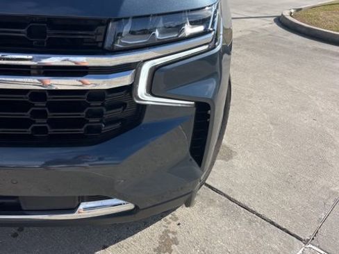 Used 2021 Chevrolet Suburban LS w/ Driver Alert Package image 10