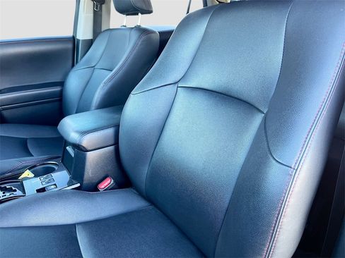 Used 2020 Toyota 4Runner TRD Off-Road Premium image 19