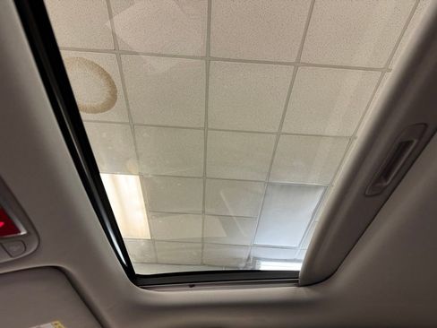 Used 2025 Kia Telluride S image 42