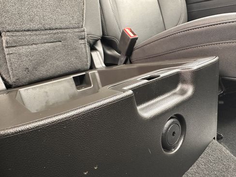 Used 2025 GMC Sierra 1500 SLT image 47