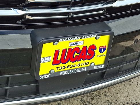 New 2026 Chevrolet Suburban Premier image 4