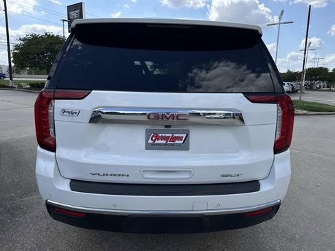 Used 2021 GMC Yukon SLT w/ SLT Premium Package RWD image 6