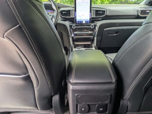 Certified 2022 Ford Explorer ST w/ Equipment Group 401A AWD/4WD image 31