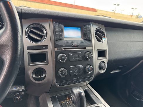 Certified 2017 Ford Expedition EL XLT image 9