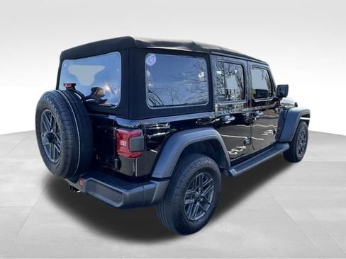 Used 2024 Jeep Wrangler Sport S image 6