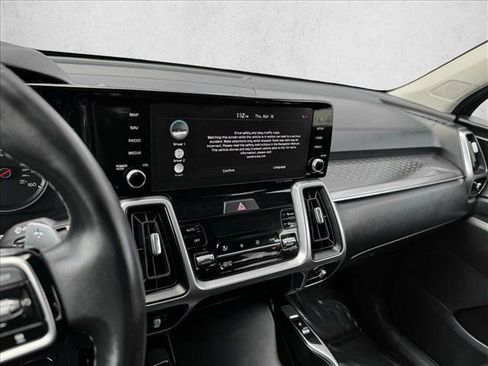 Used 2023 Kia Sorento EX AWD/4WD image 14
