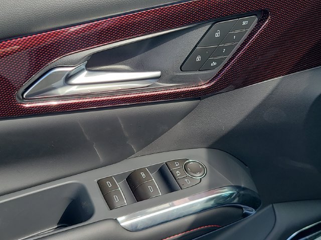 New 2027 Chevrolet Traverse RS FWD image 18