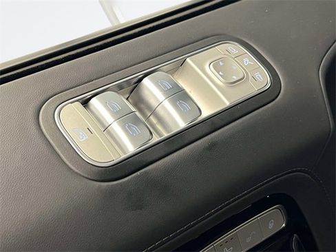 Certified 2025 Mercedes-Benz G 63 AMG 4MATIC image 16