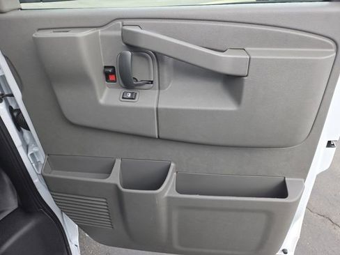 New 2026 GMC Savana 2500 w/ Enhanced Convenience Package RWD image 19