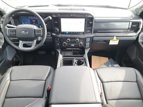 New 2026 Ford F250 Lariat w/ Black Appearance Package AWD/4WD image 16