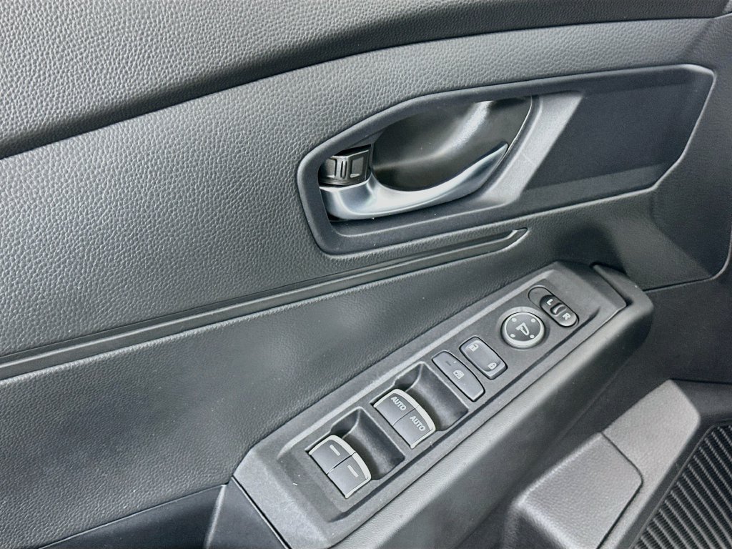 Certified 2025 Honda Accord LX image 16