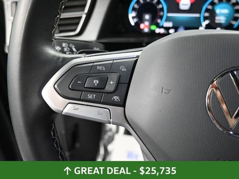 Used 2024 Volkswagen Atlas Cross Sport SE image 37