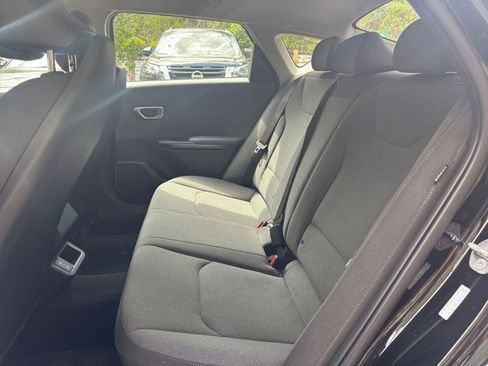 Used 2025 Kia K4 FWD image 27