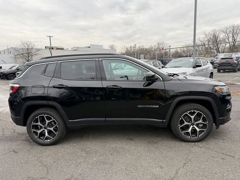 New 2026 Jeep Compass Limited image 8